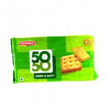 Britannia 50-50 Maska Chaska Salted Biscuits, 105 g